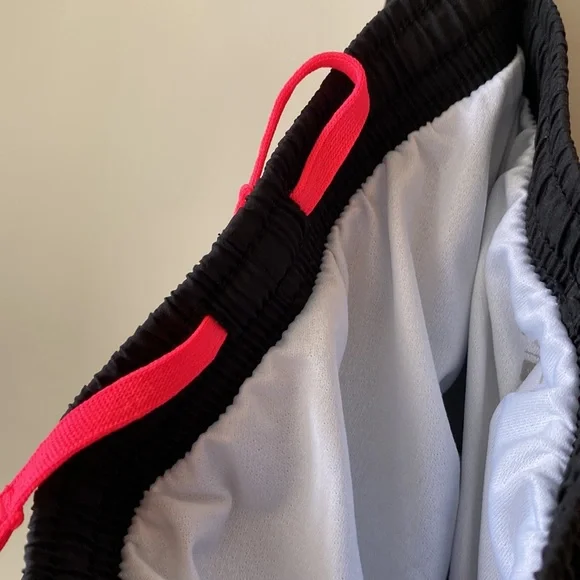 Nike Girls Dri-Fit Shorts, Size Small - Picture 5 of 7